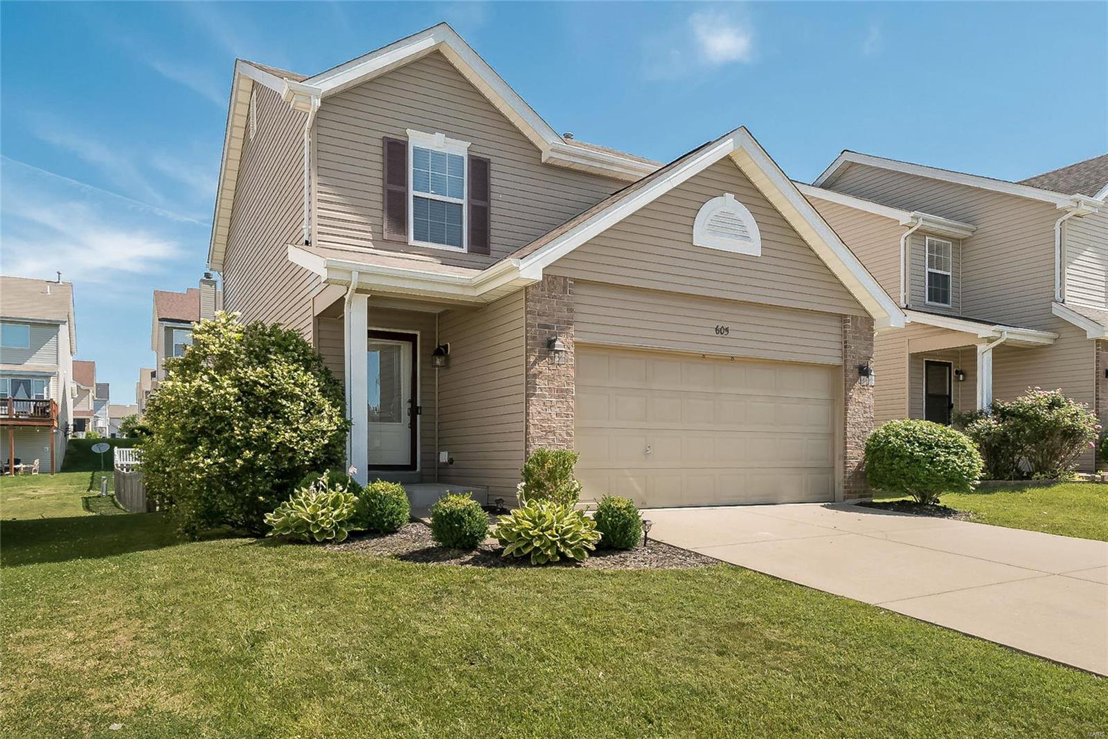 605 Spring Manor O'Fallon, MO 63368 - Photo 2 of 48