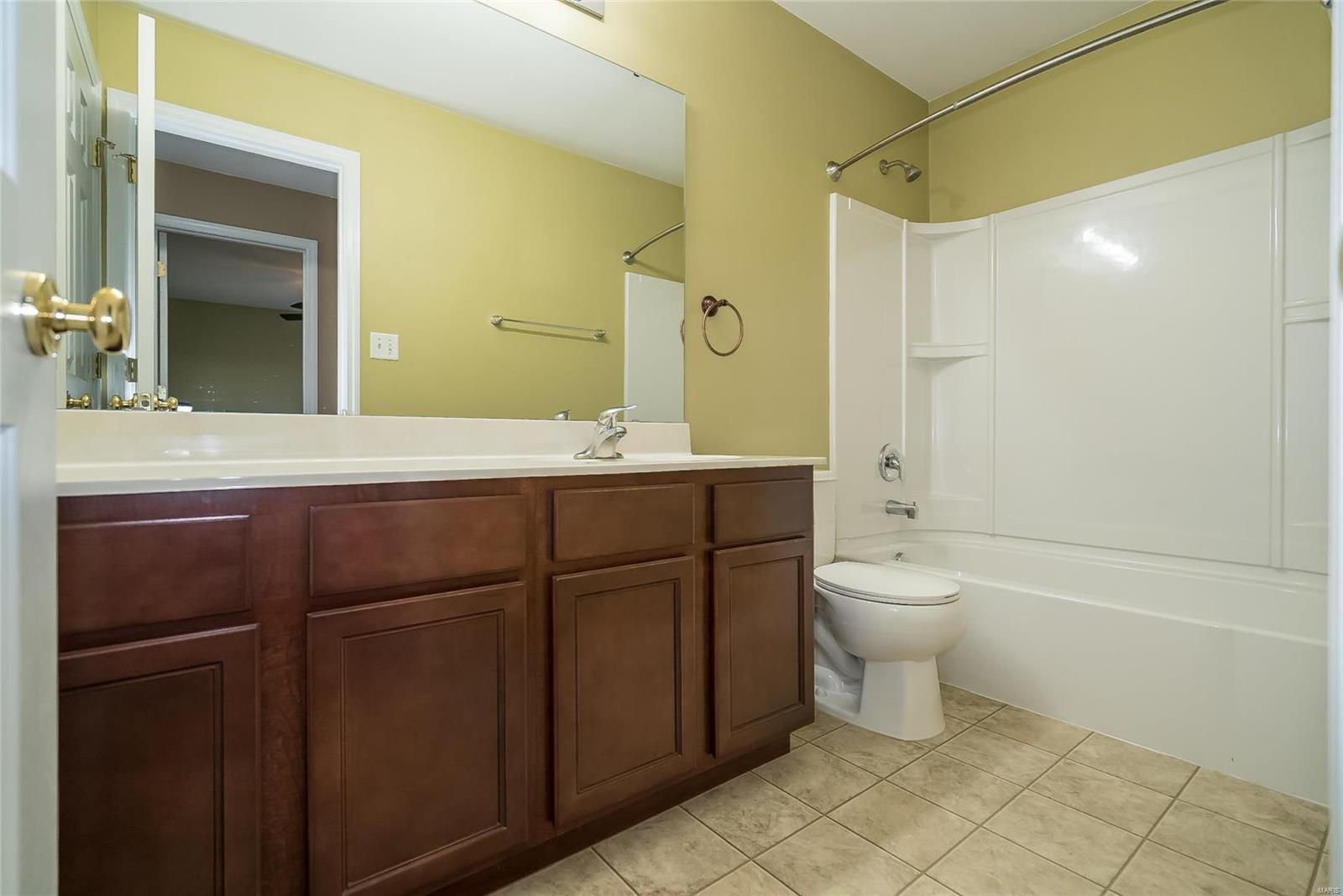 605 Spring Manor O'Fallon, MO 63368 - Photo 18 of 48