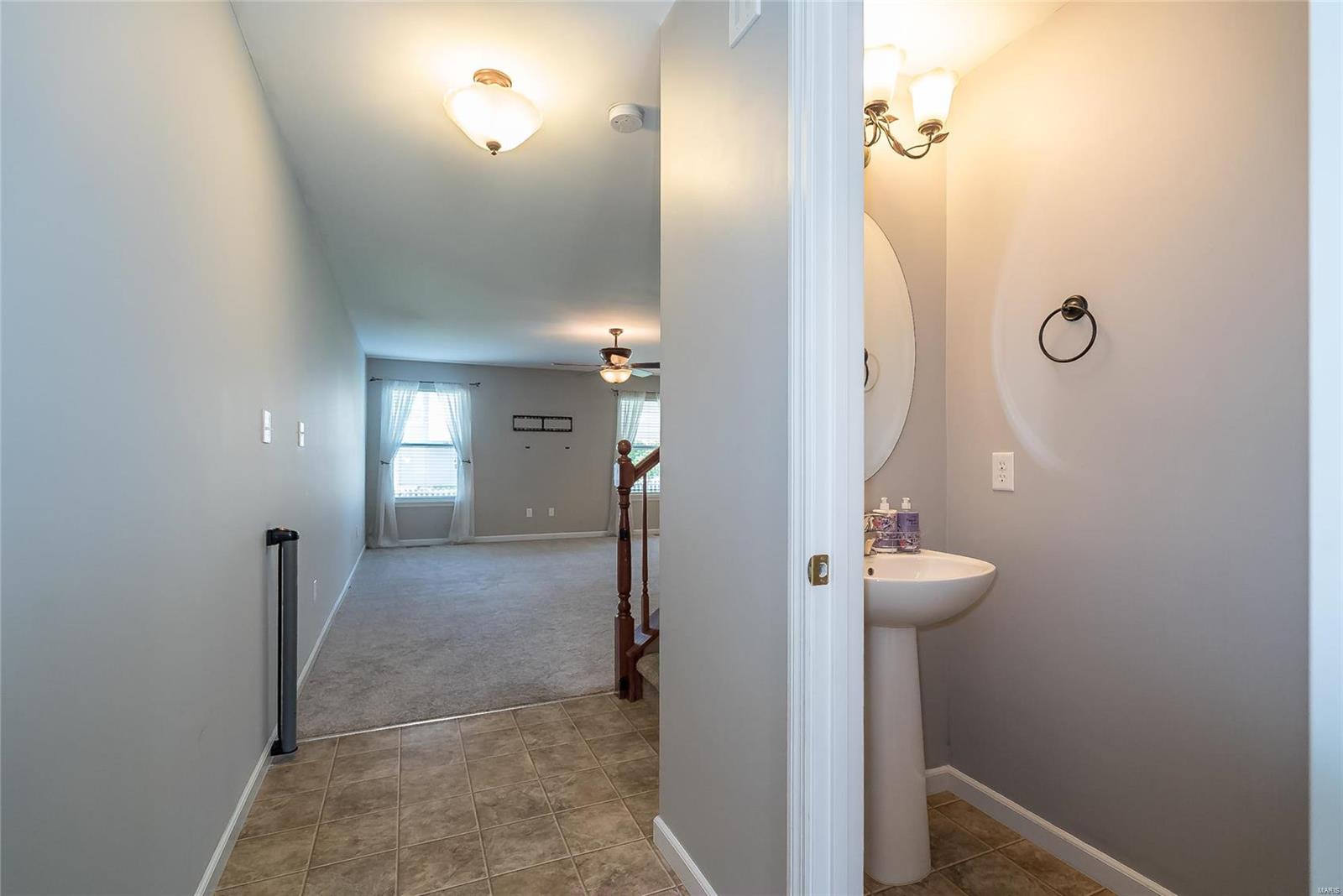 605 Spring Manor O'Fallon, MO 63368 - Photo 3 of 48