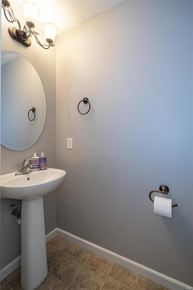 605 Spring Manor O'Fallon, MO 63368 - Photo 4 of 48
