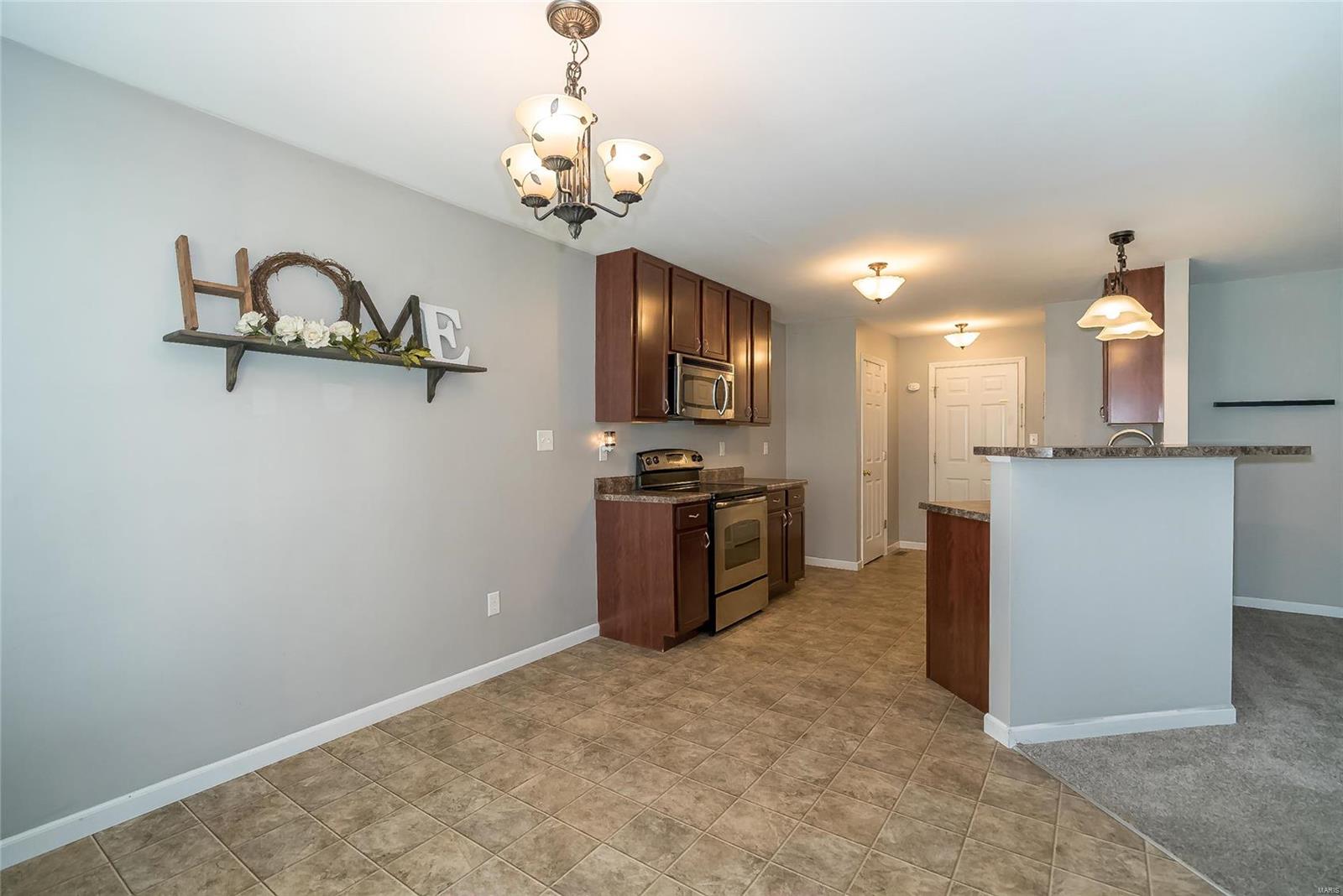 605 Spring Manor O'Fallon, MO 63368 - Photo 32 of 48