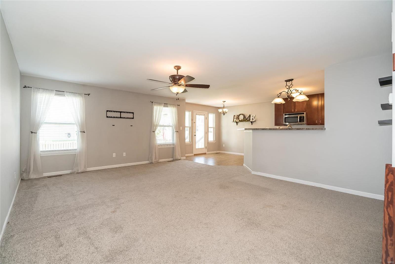 605 Spring Manor O'Fallon, MO 63368 - Photo 6 of 48