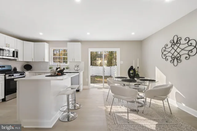 $299,900 | 20 Elks Trail, New Castle, DE 19720