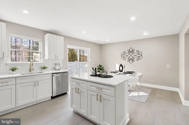 $299,900 | 20 Elks Trail, New Castle, DE 19720