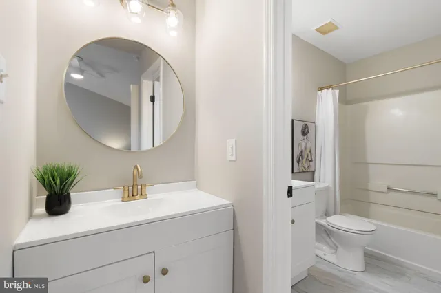 $299,900 | 20 Elks Trail, New Castle, DE 19720