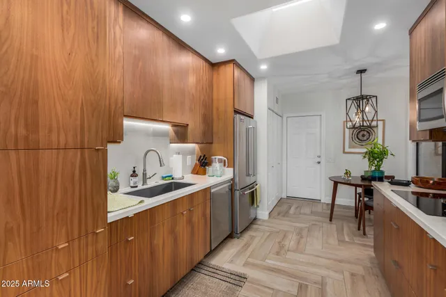 $6,400 | 4616 North 65th Street, Scottsdale, AZ 85251