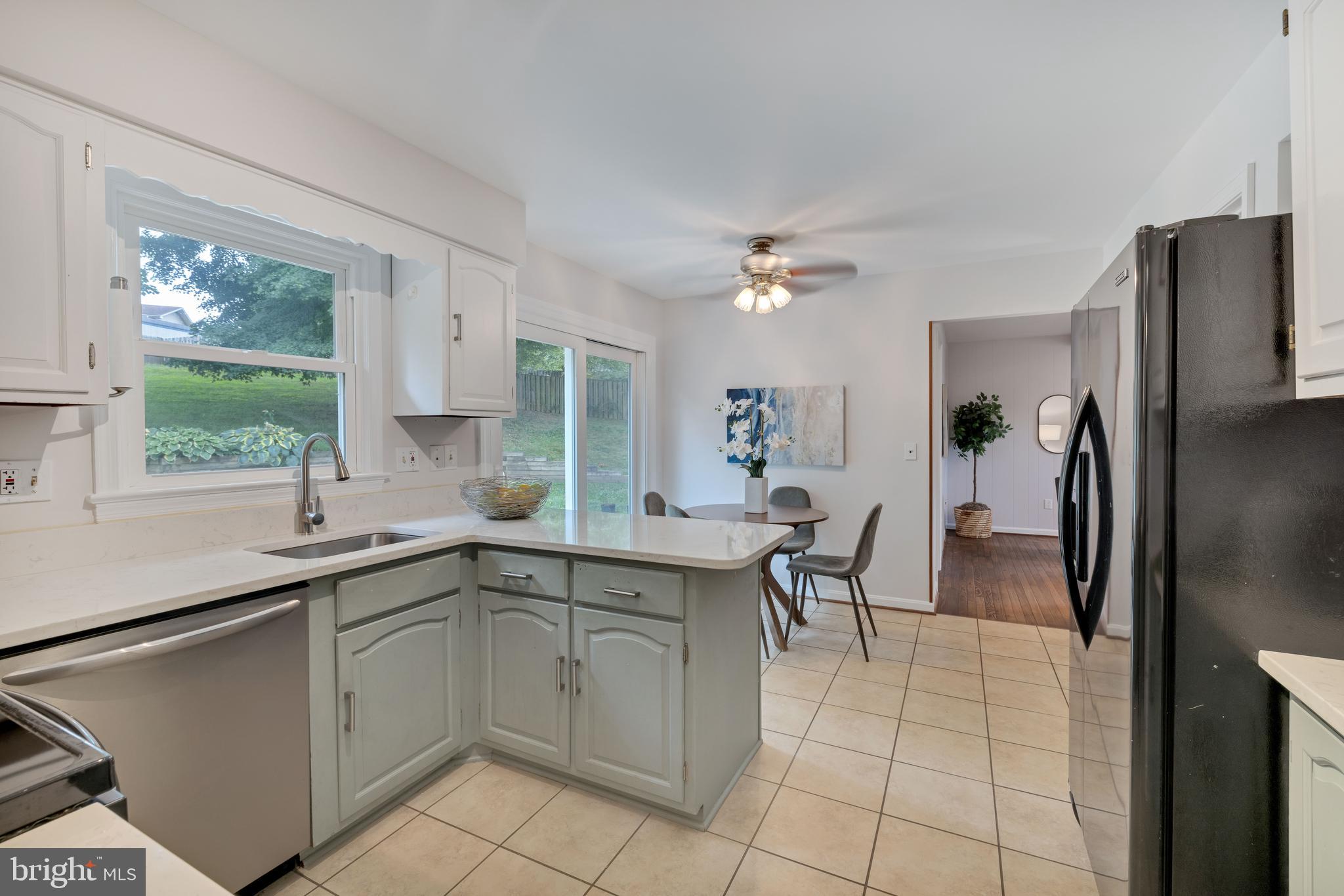 10764 Middleboro Drive Damascus, MD 20872 - Photo 13 of 41