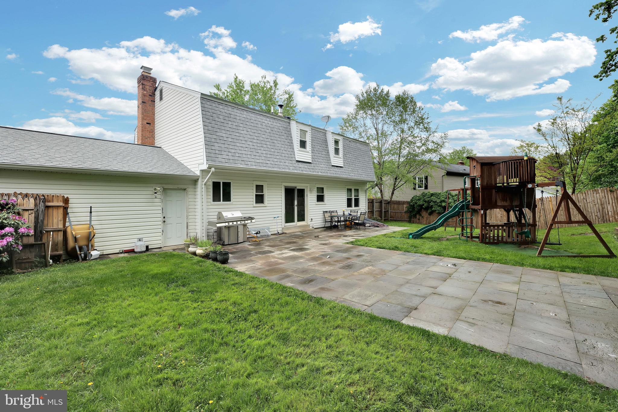 10764 Middleboro Drive Damascus, MD 20872 - Photo 5 of 41