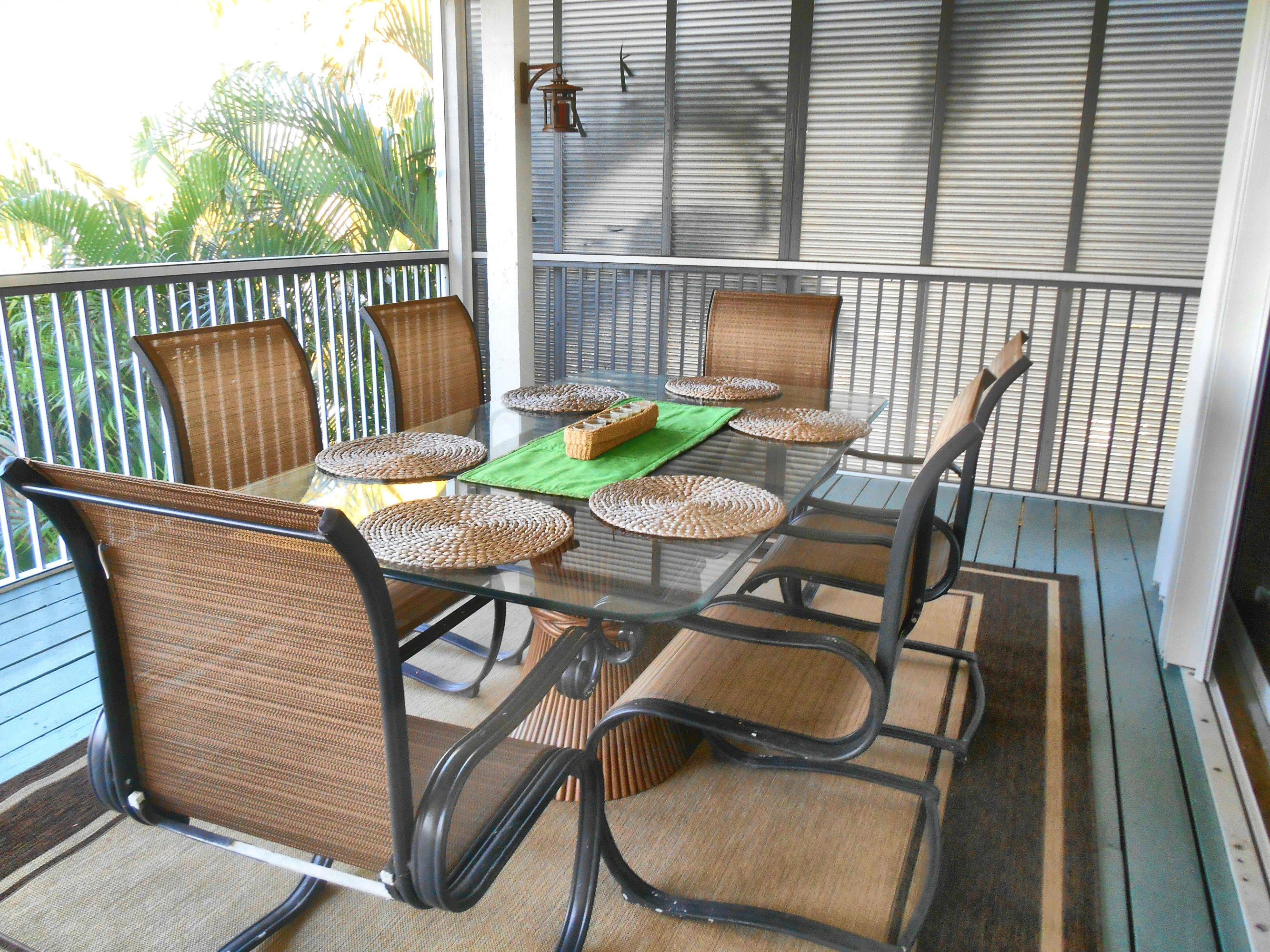 28535 Anne Bonny Road Summerland Key, FL 33042 - Photo 27 of 45 Outdoor dining on the deck