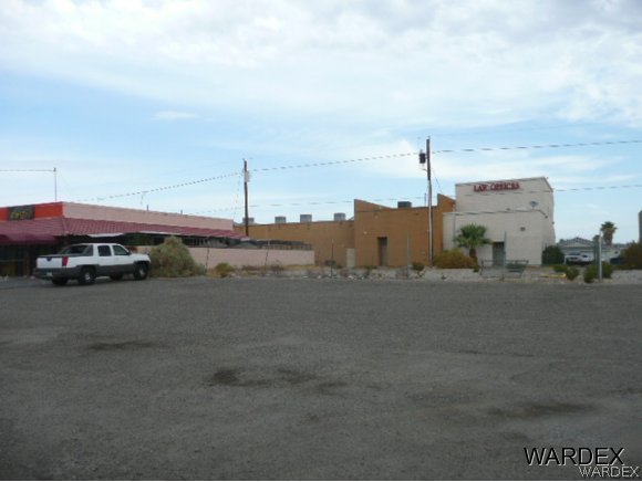 871 Hancock Road Bullhead City, AZ 86442 - Photo 3 of 4