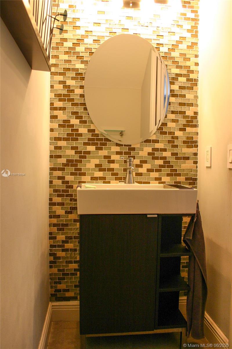 3067 Indiana Street, Unit 17 Miami, FL 33133 - Photo 14 of 33 1/2 bath lower level