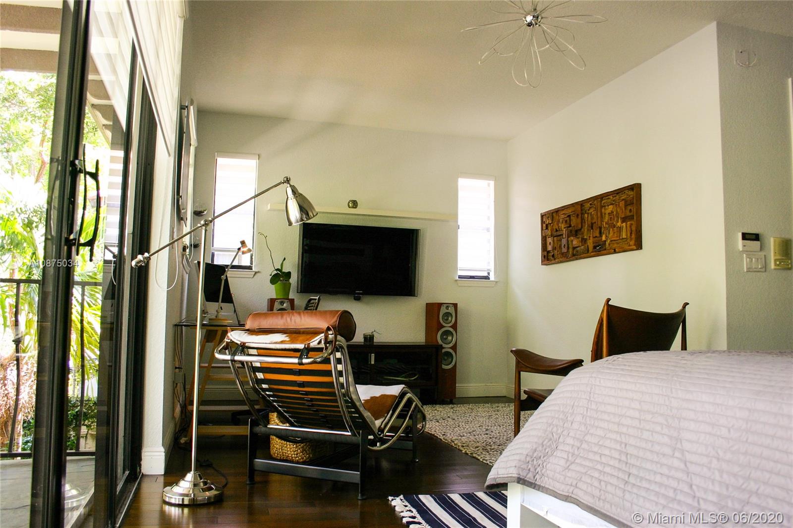 3067 Indiana Street, Unit 17 Miami, FL 33133 - Photo 19 of 33 Master Bedroom seating area