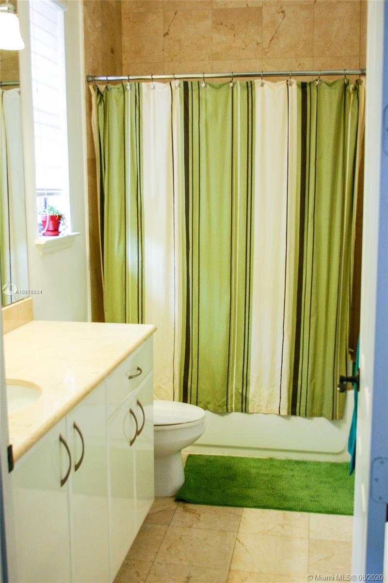 3067 Indiana Street, Unit 17 Miami, FL 33133 - Photo 25 of 33 Full bath upper level