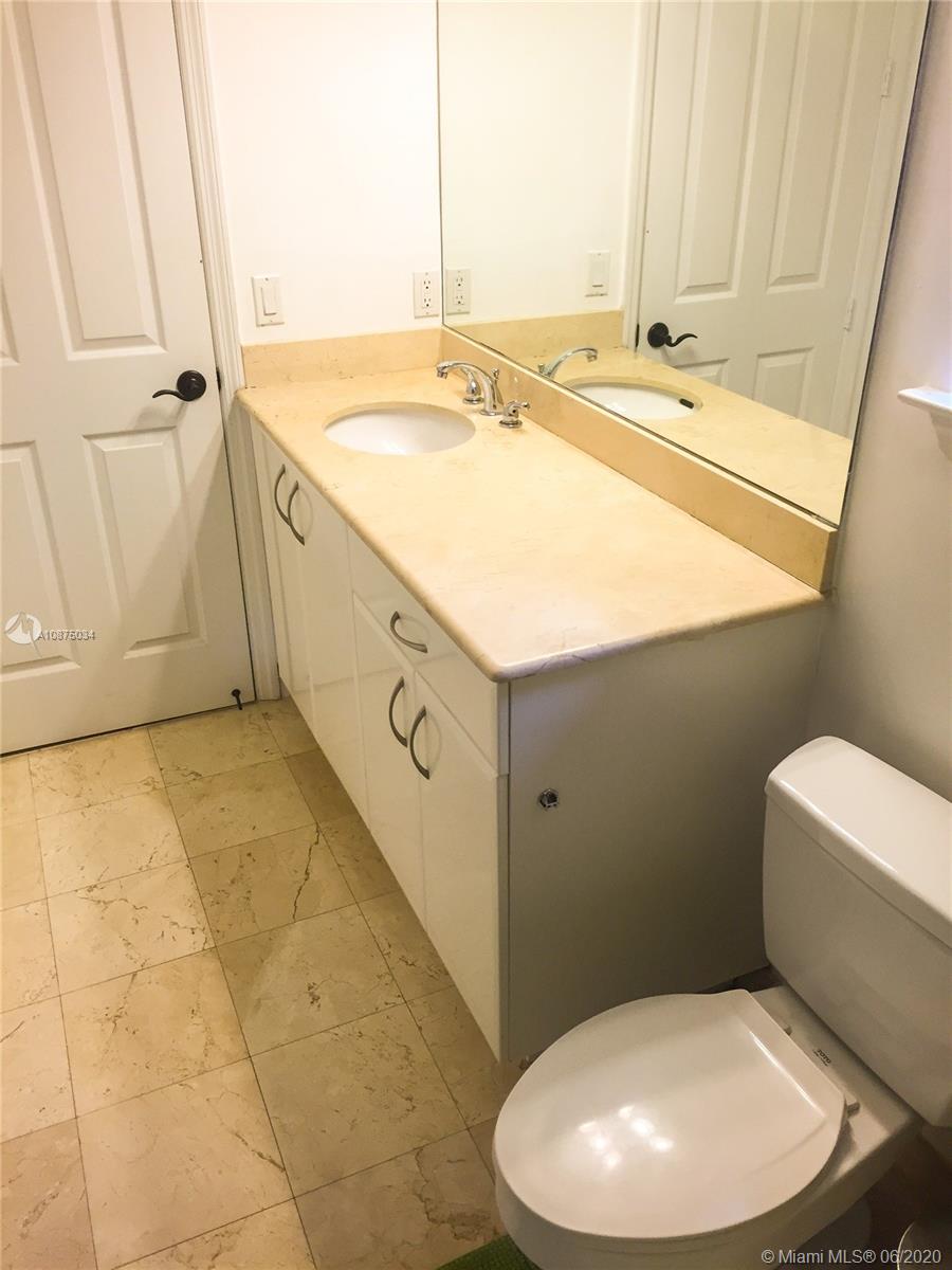 3067 Indiana Street, Unit 17 Miami, FL 33133 - Photo 26 of 33 Full bath upper level