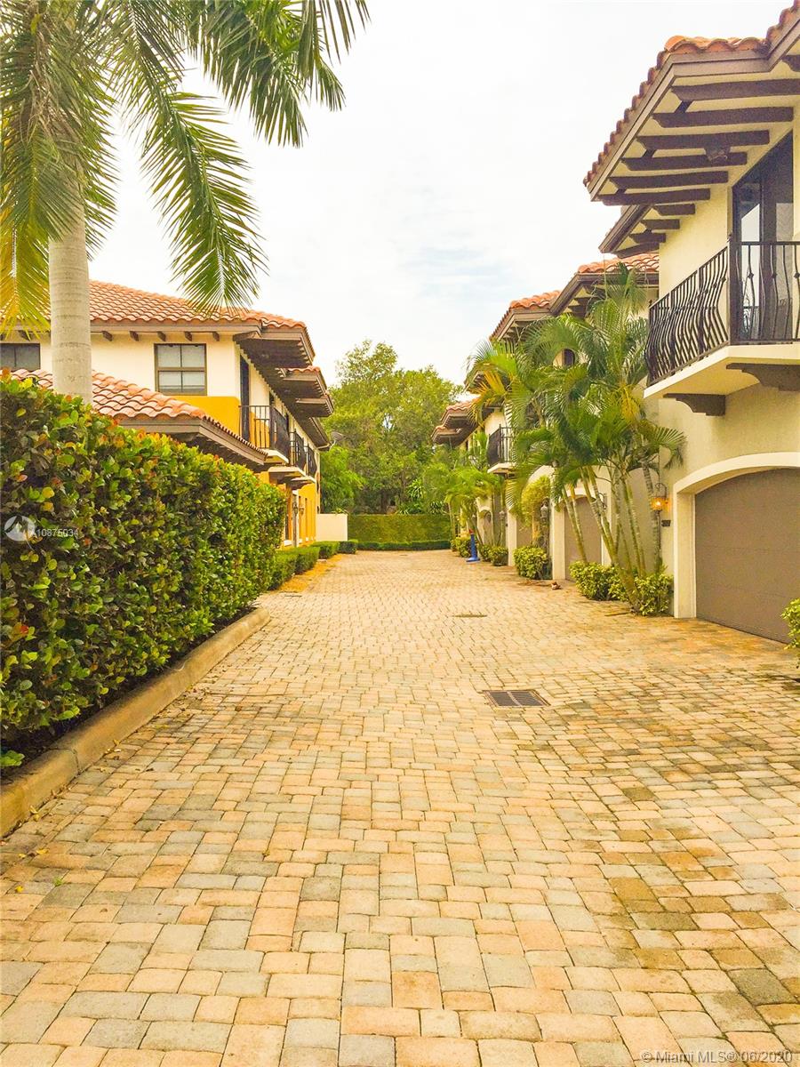 3067 Indiana Street, Unit 17 Miami, FL 33133 - Photo 31 of 33 Garage entrance