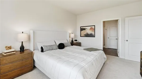 $379,990 | 100 Lake Meadows Drive, Smithville, MO 64089