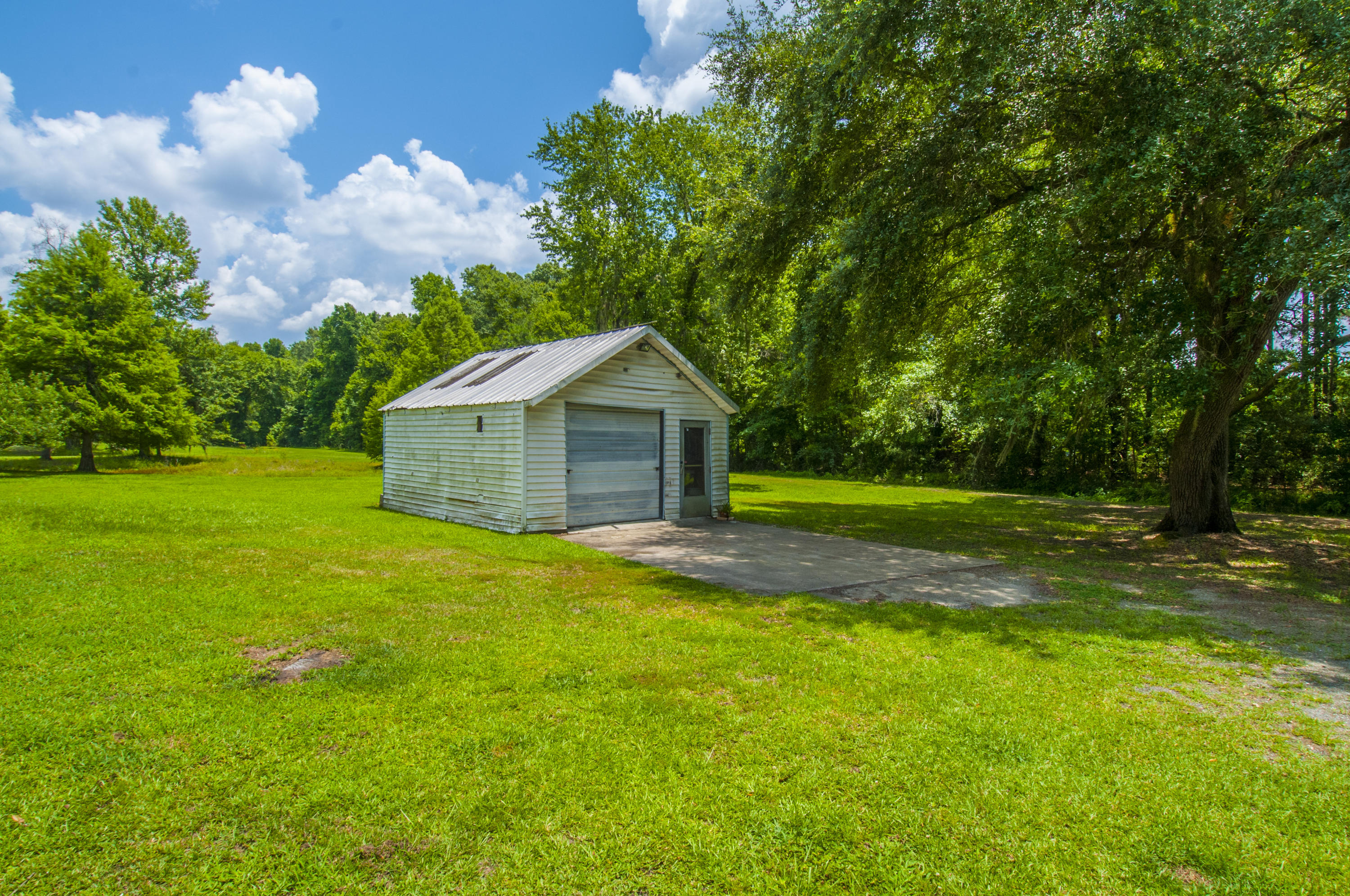 5626 Salters Hill Road Ravenel, SC 29470 - Photo 36 of 51 Outbuilding