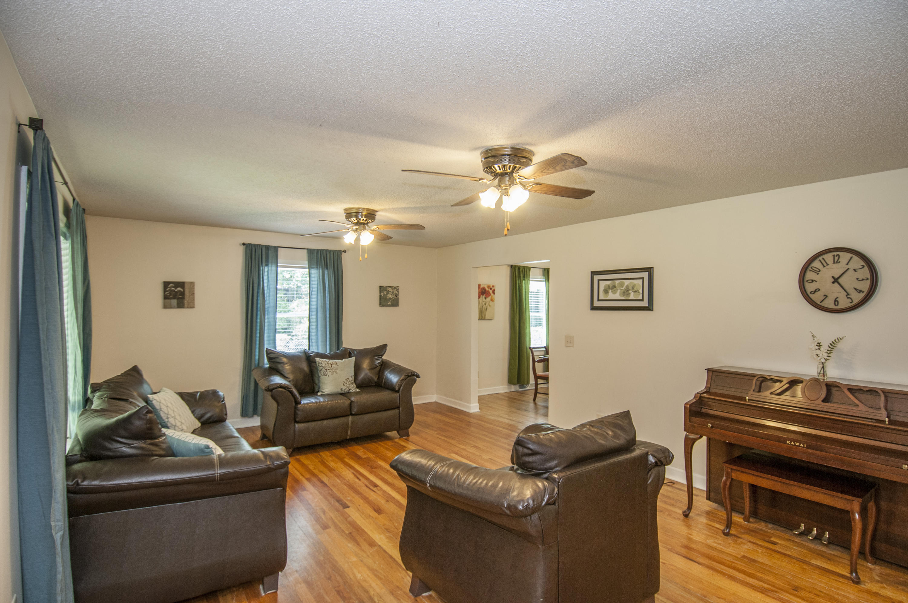 5626 Salters Hill Road Ravenel, SC 29470 - Photo 7 of 51 Living Room