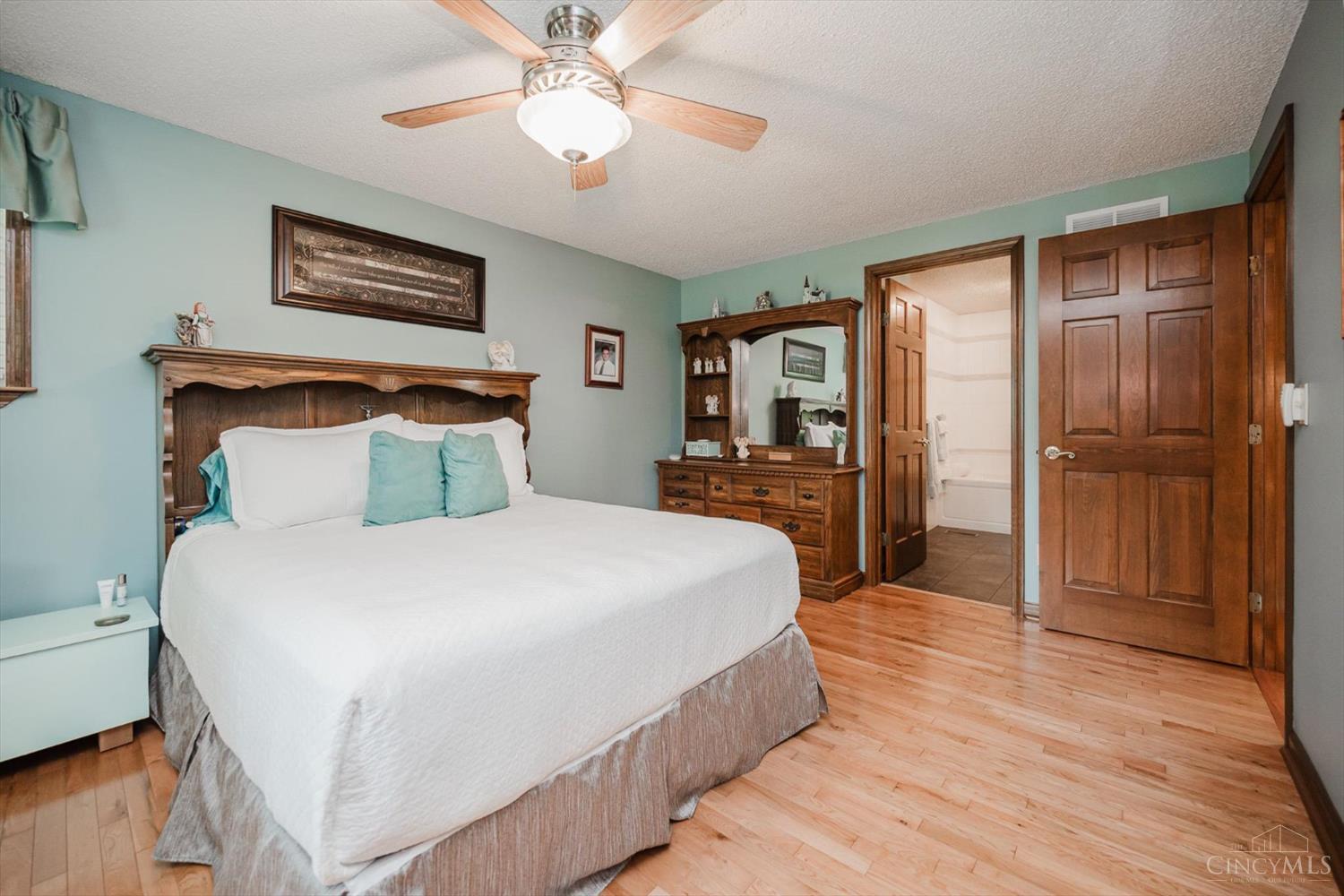 1184 Locust Corner Road Cincinnati, OH 45245 - Photo 23 of 70 Gallery Image 23