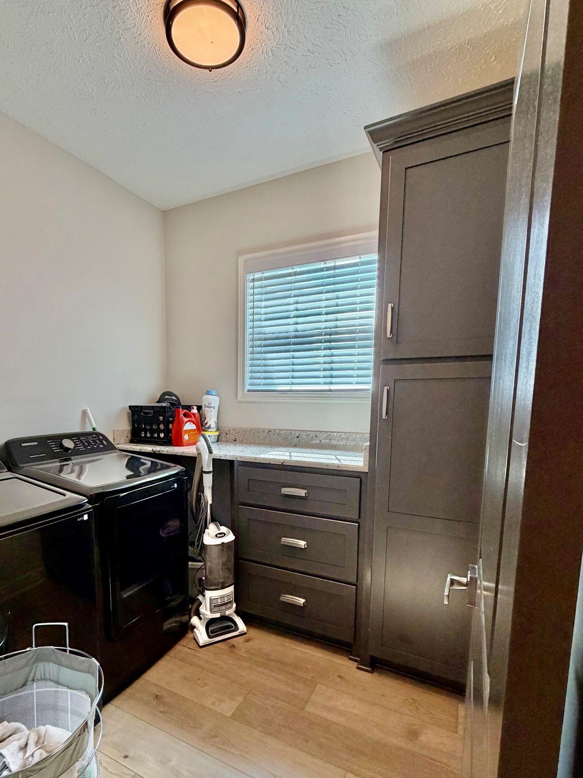 725 Crow Lane Counce, TN 38326 - Photo 8 of 19 a room with a closet and a mirror