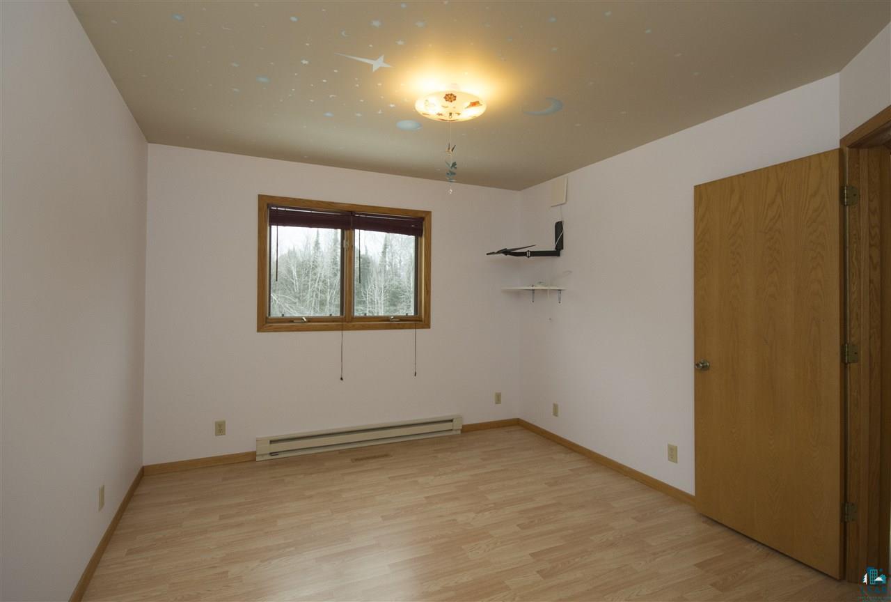 5548 McQuade Road Duluth, MN 55804 - Photo 15 of 24 Bedroom