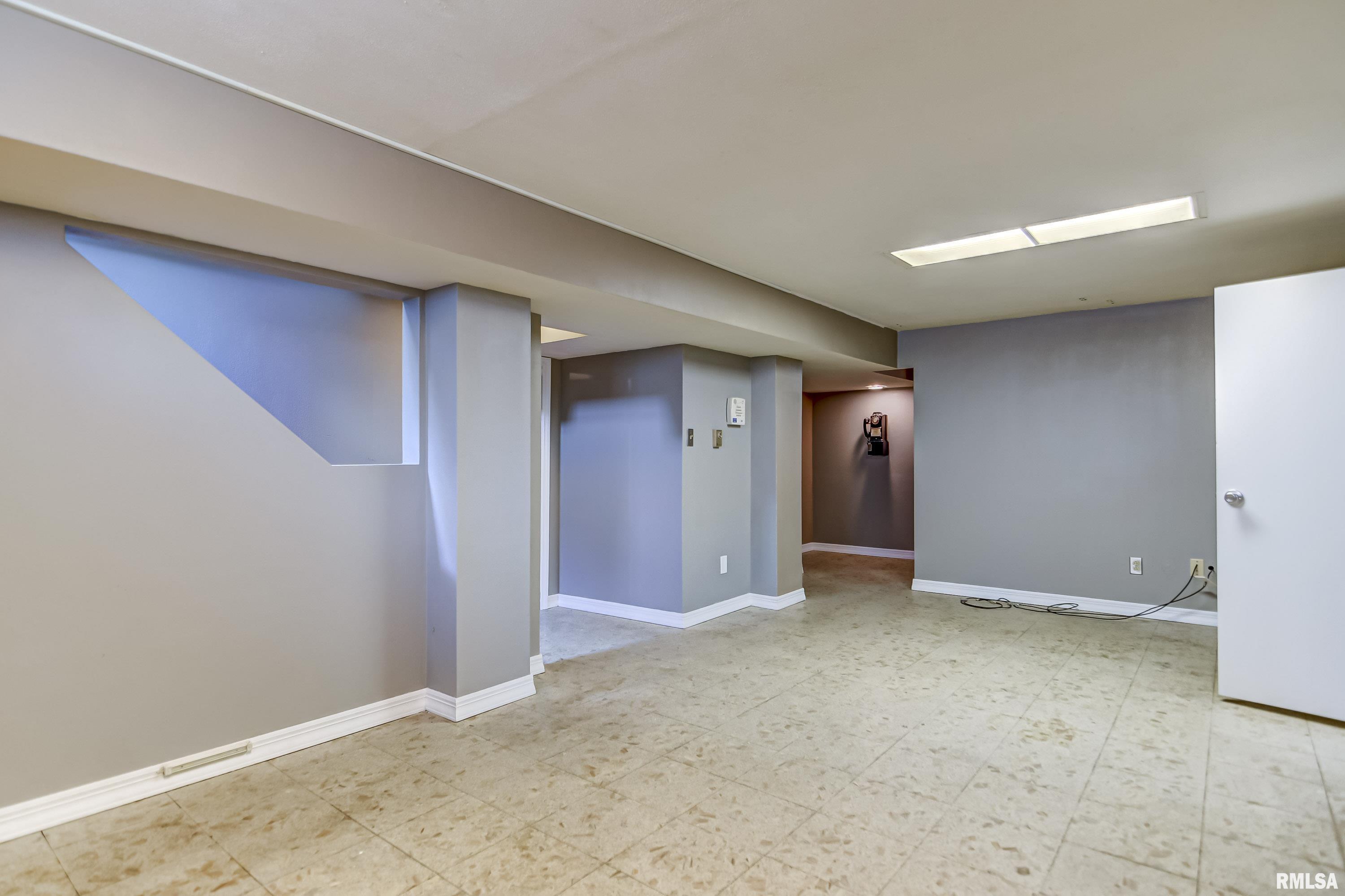 2417 South State Street Springfield, IL 62704 - Photo 35 of 40