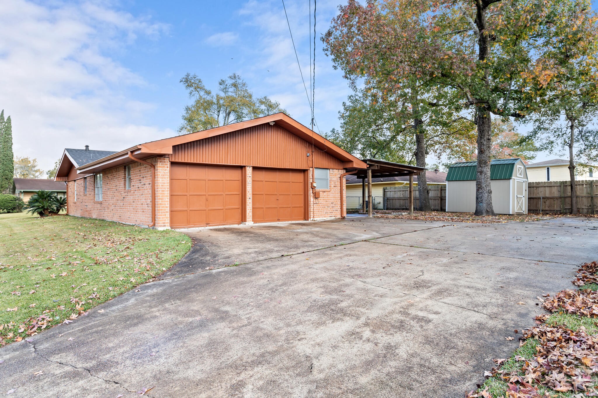 5195 Laurel Street Beaumont, TX 77707 - Photo 4 of 35