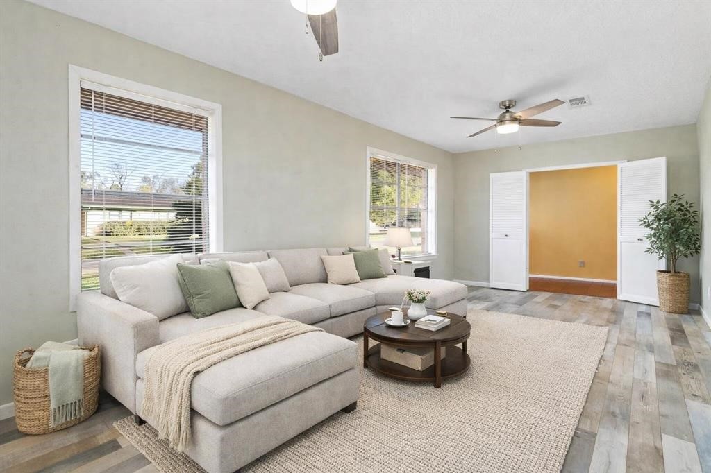 5195 Laurel Street Beaumont, TX 77707 - Photo 6 of 35 Virtually Staged