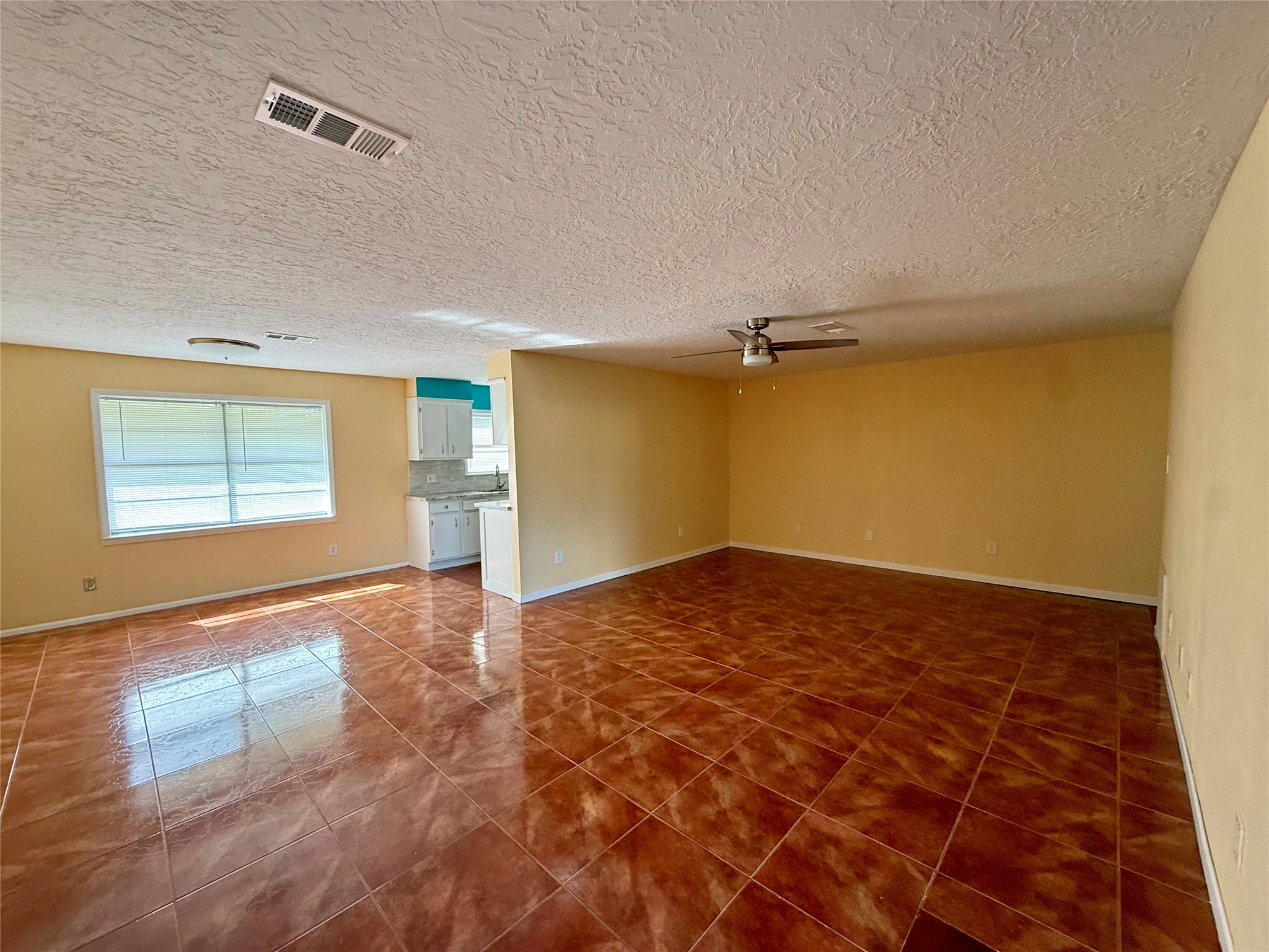 5195 Laurel Street Beaumont, TX 77707 - Photo 8 of 35