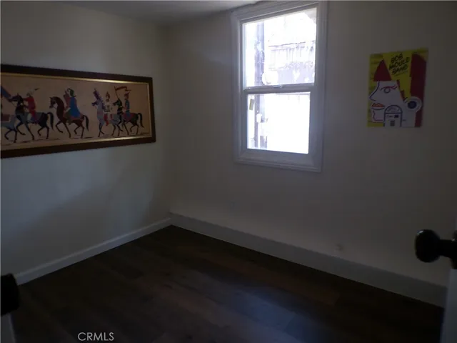 a view of a window in a room