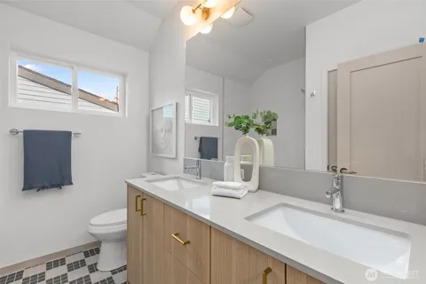 $549,000 | 3550 South Dawson Street, Seattle, WA 98118