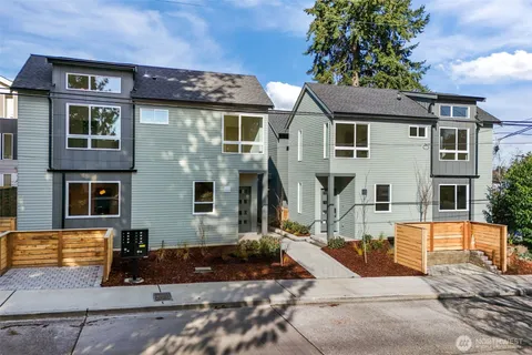 $549,000 | 3550 South Dawson Street, Seattle, WA 98118