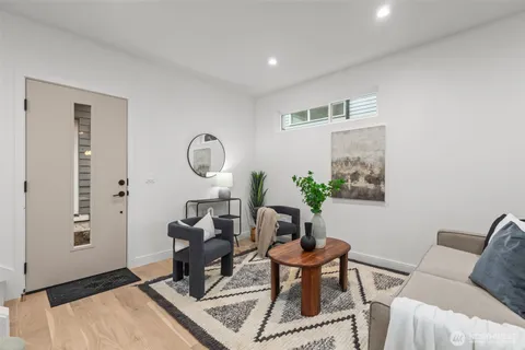 $549,000 | 3550 South Dawson Street, Seattle, WA 98118