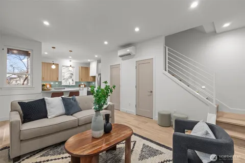 $549,000 | 3550 South Dawson Street, Seattle, WA 98118