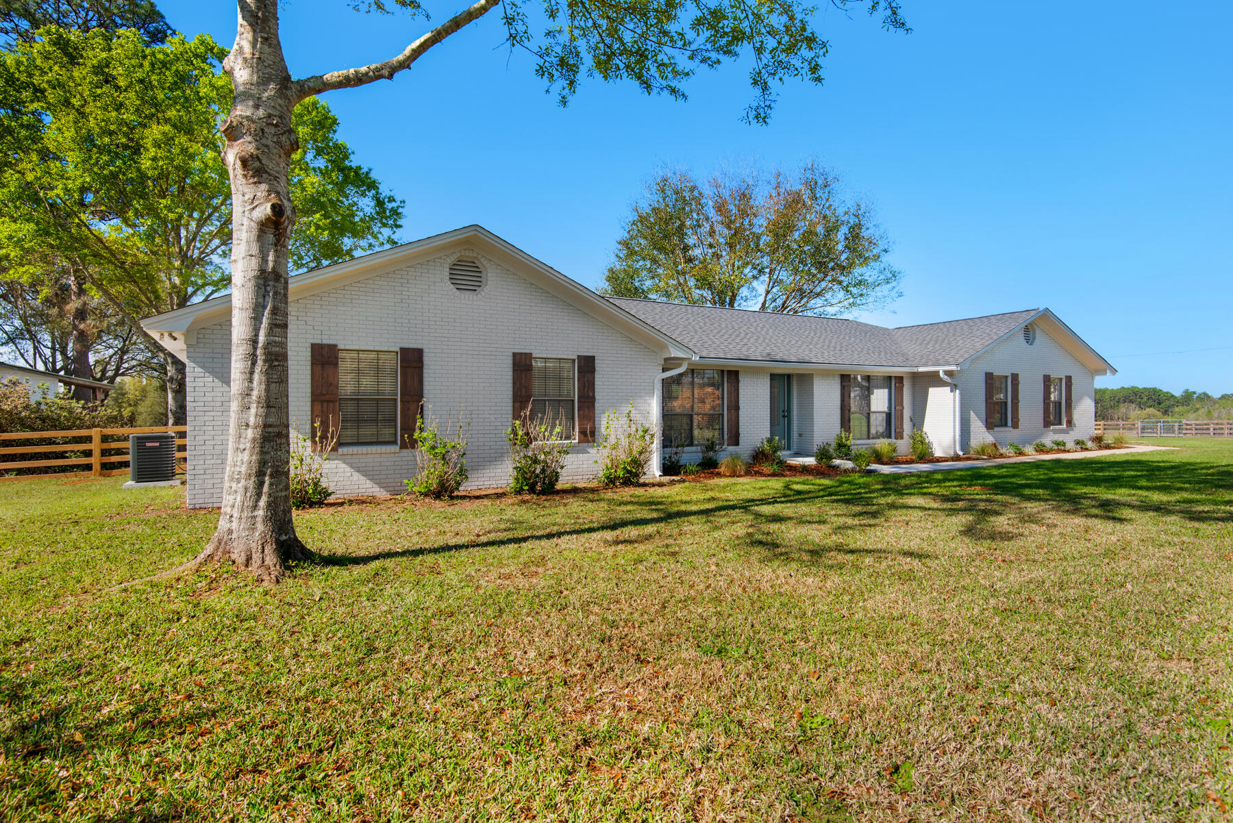 1799 Booth Lake Road Cantonment, FL 32533 - Photo 2 of 44 Gallery Image 2