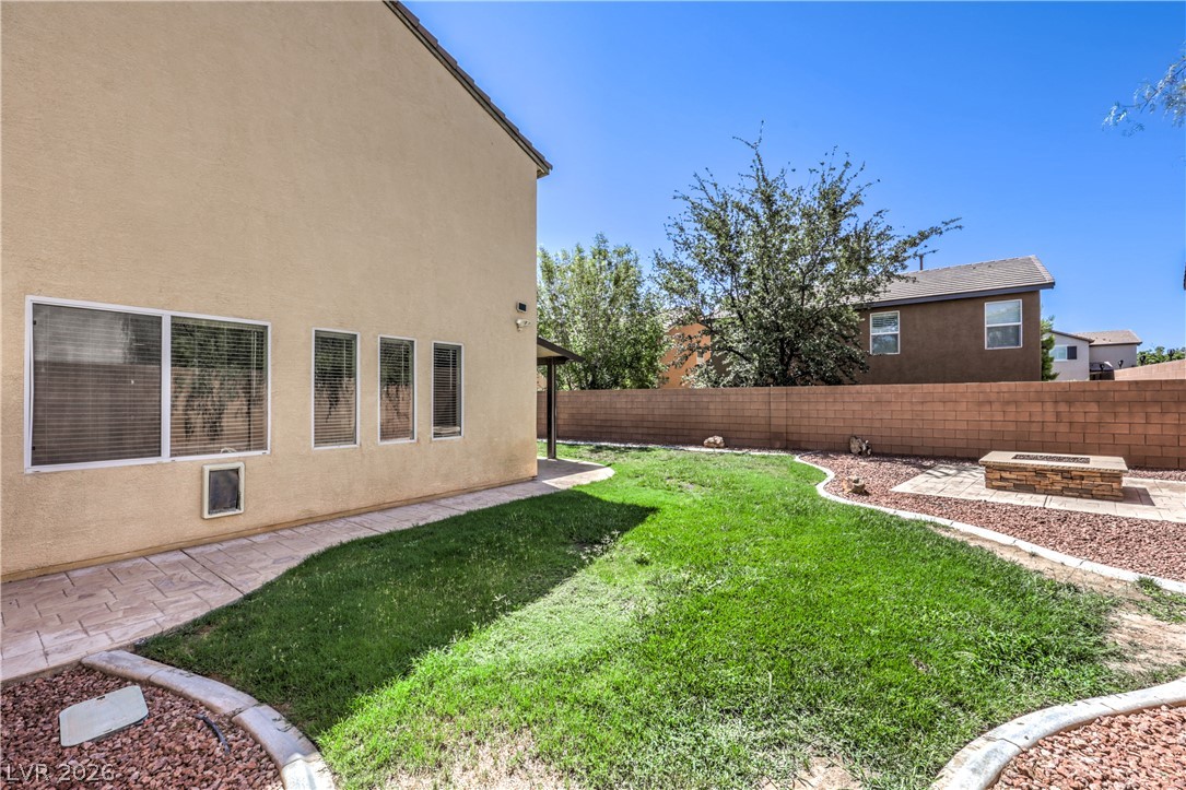 10731 Drake Ridge Avenue Las Vegas, NV 89166 - Photo 7 of 43