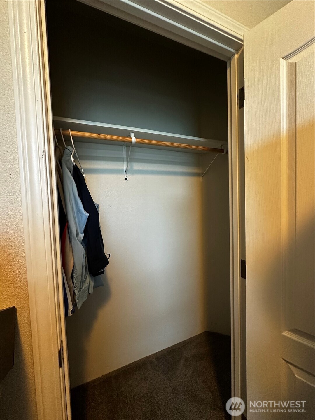 1720 Maple Lane, Unit 33 Kent, WA 98030 - Photo 18 of 20 a view of walk in closet
