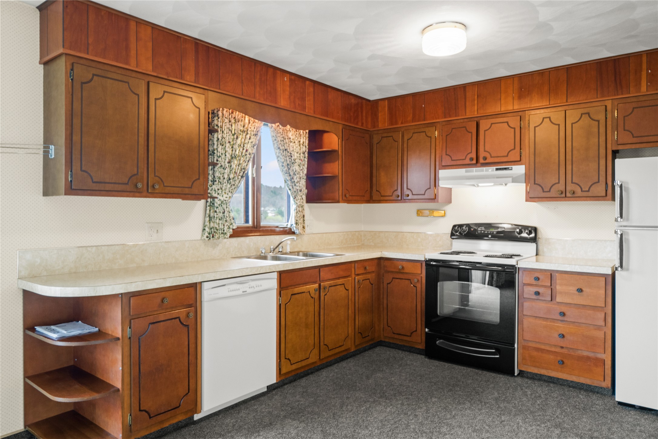 1204 Farm To Market Road Endicott, NY 13760 - Photo 4 of 39