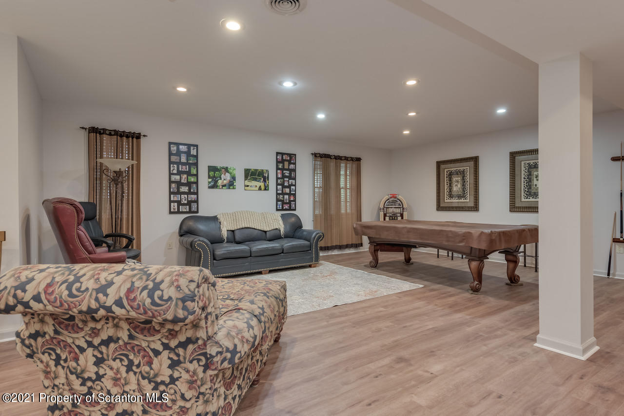 14 Kipling Drive Moosic, PA 18507 - Photo 33 of 42 a living room with furniture and a couch