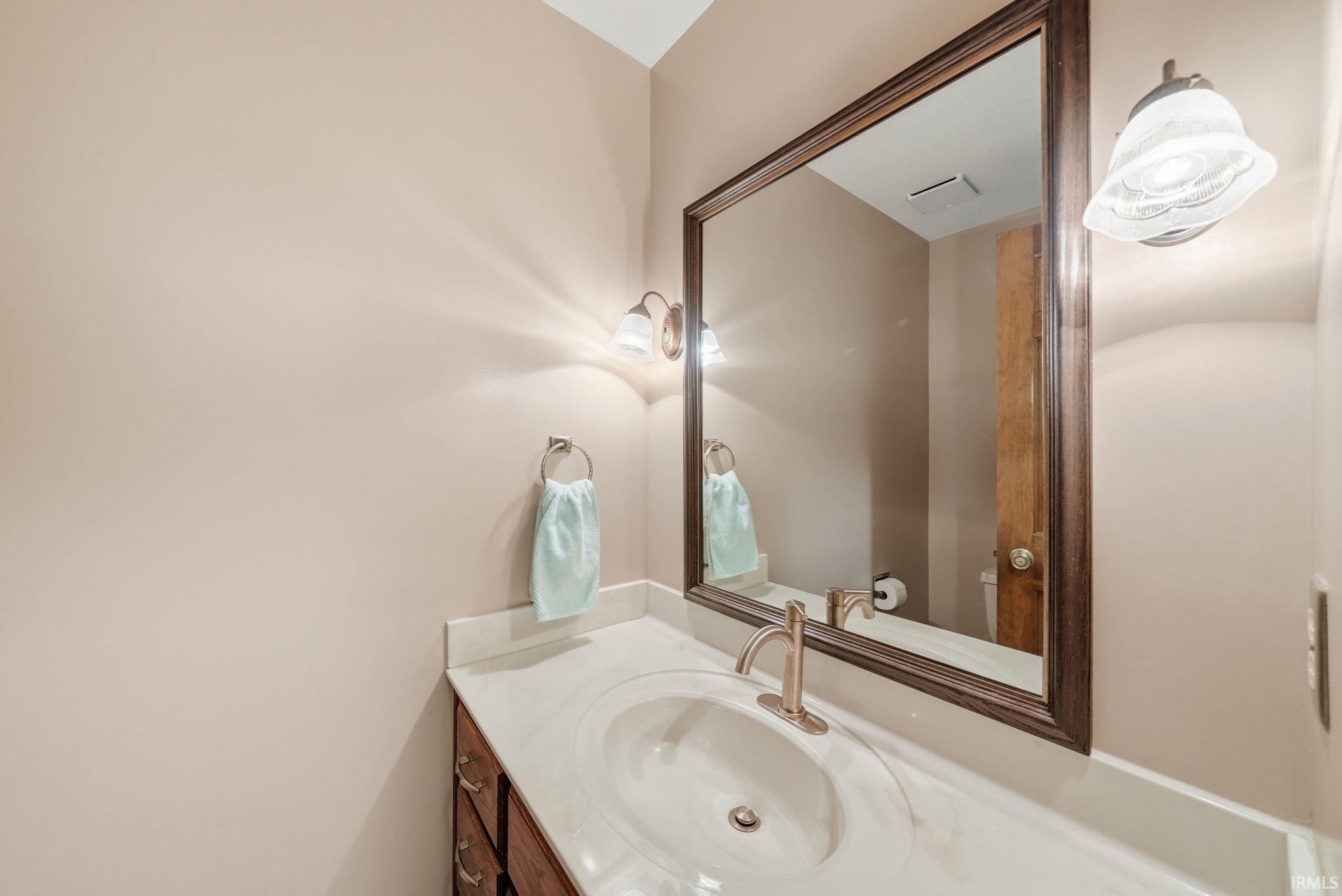 5207 State Rte 101 Woodburn, IN 46797 - Photo 9 of 38 Gallery Image 9