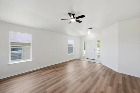$280,000 | 209 Hoya Lane, San Marcos, TX 78666