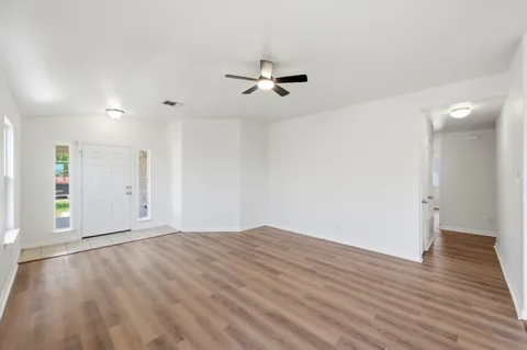 $280,000 | 209 Hoya Lane, San Marcos, TX 78666