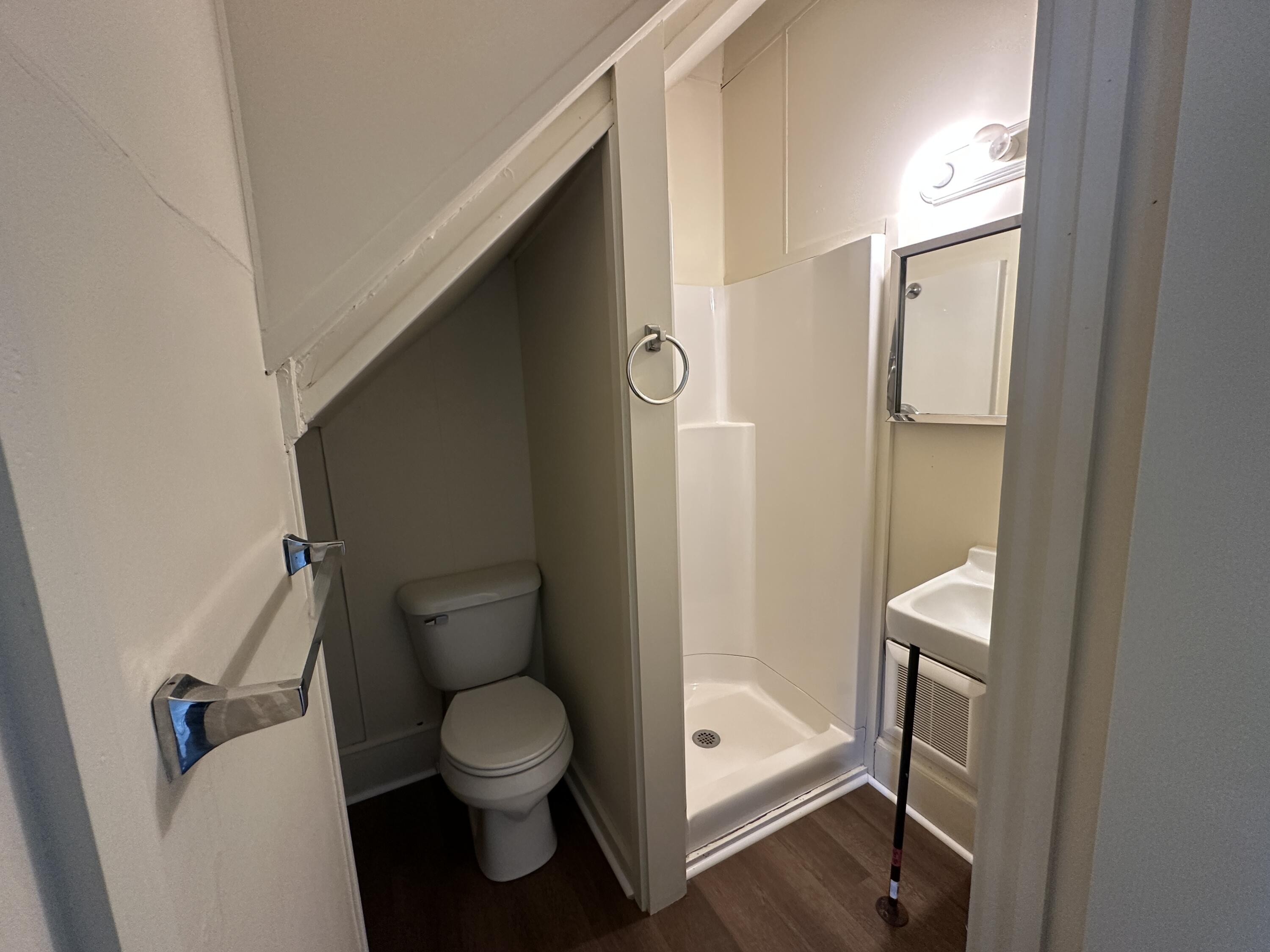 14 Pleasant Street Springvale, ME 04083 - Photo 8 of 31 Bath2-1