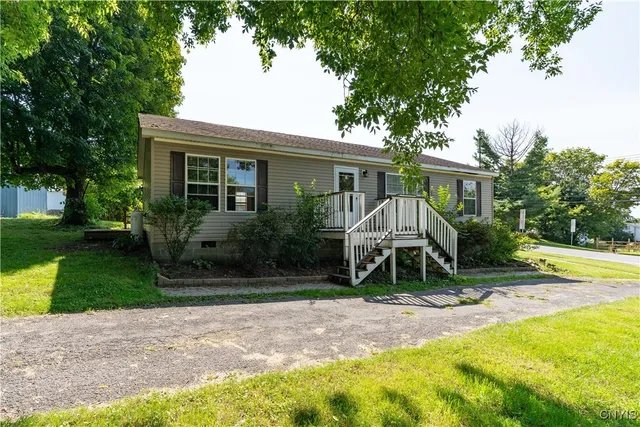 $189,900 | 36194 Highway 180, Orleans, NY 13656