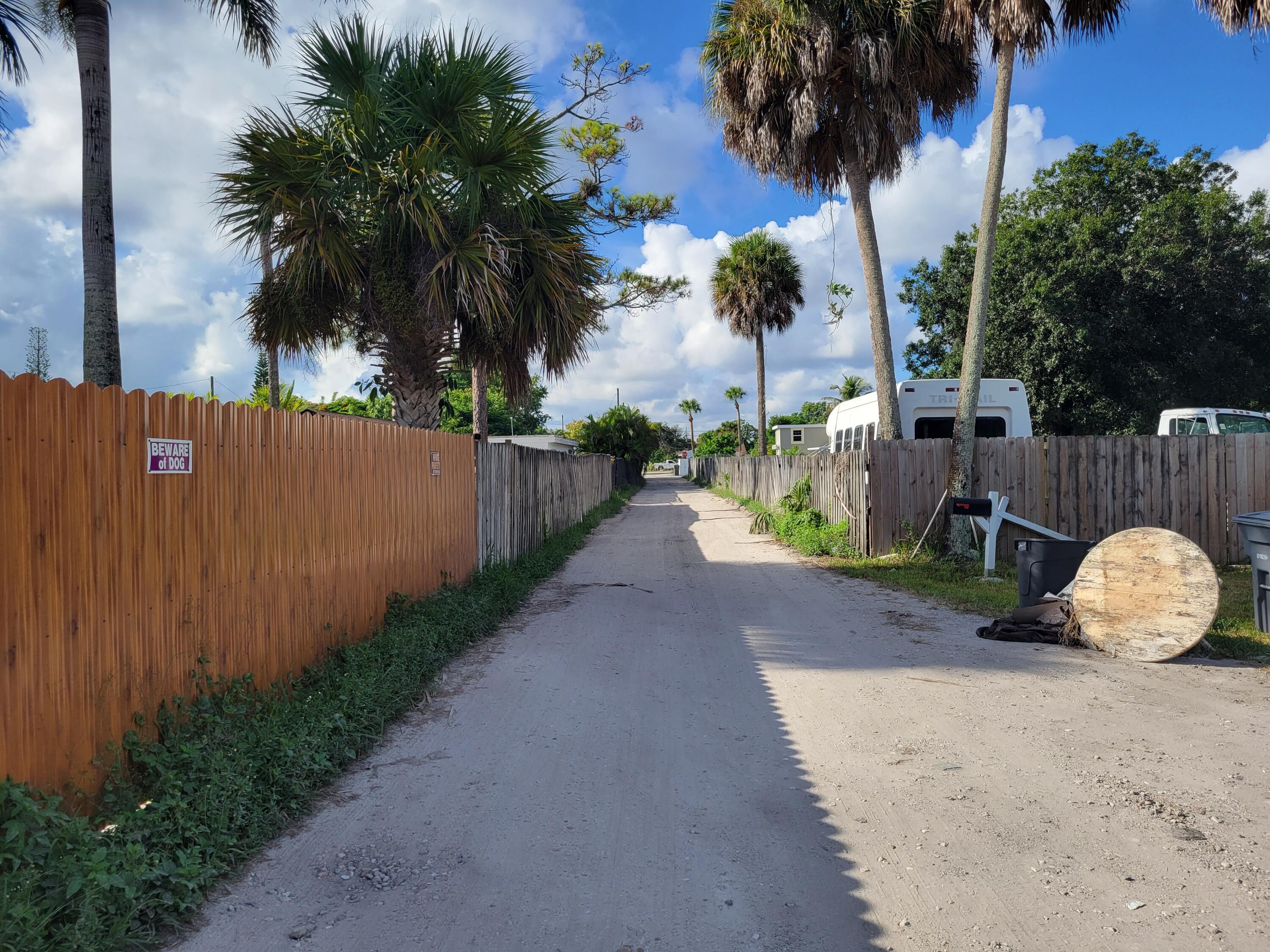 345 Tall Pines Road West Palm Beach, FL 33415 - Photo 8 of 22 20220827_093106