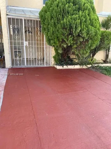 $3,000 | 3895 West 11 Avenue, Unit 7, Hialeah, FL 33012