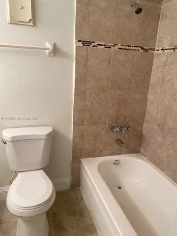 $3,000 | 3895 West 11 Avenue, Unit 7, Hialeah, FL 33012