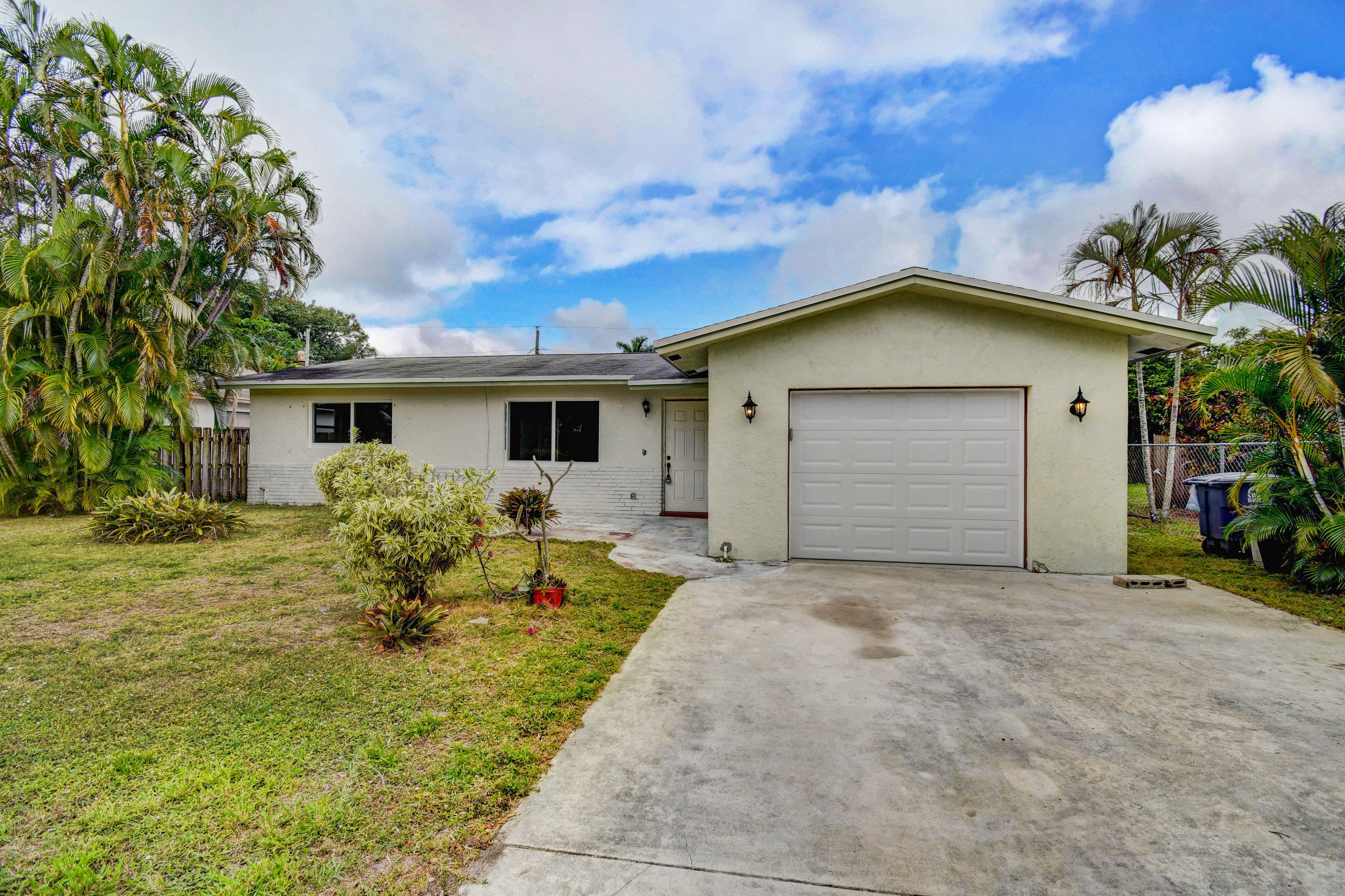 5153 Garfield Road Delray Beach, FL 33484 - Photo 1 of 39 Exterior Front