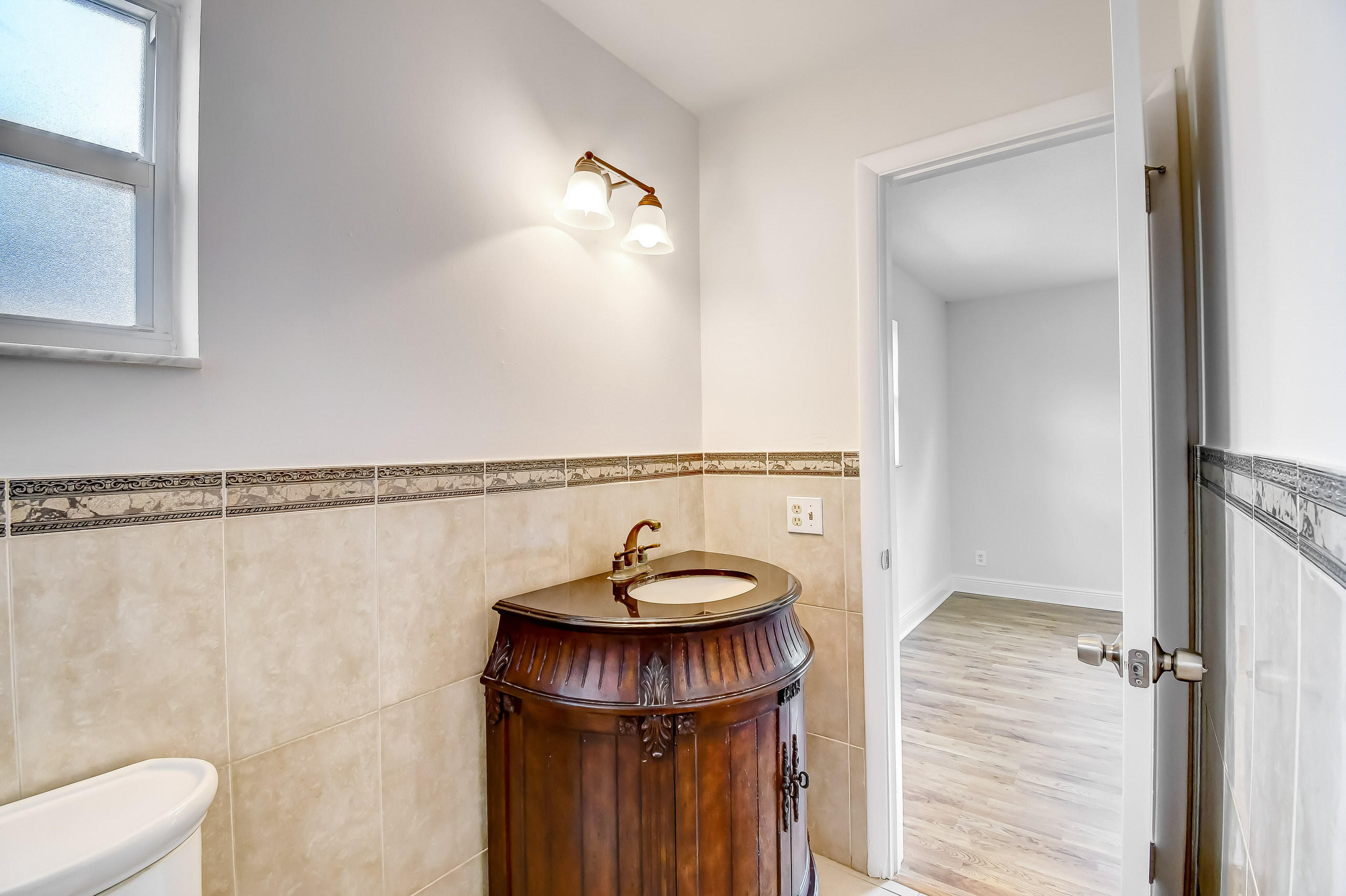 5153 Garfield Road Delray Beach, FL 33484 - Photo 22 of 39 Master Bath