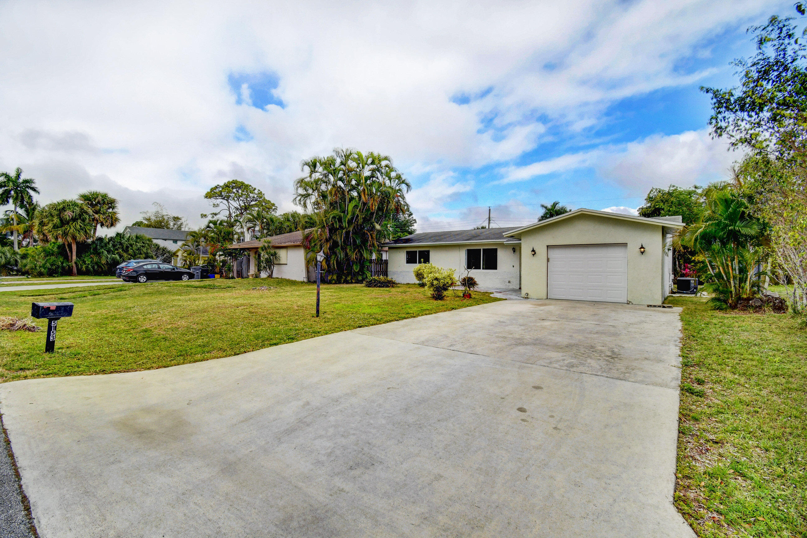 5153 Garfield Road Delray Beach, FL 33484 - Photo 37 of 39 Exterior Front